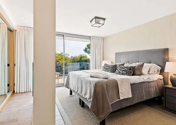 - 3-bedroom With Pool And Mountain View Villa *