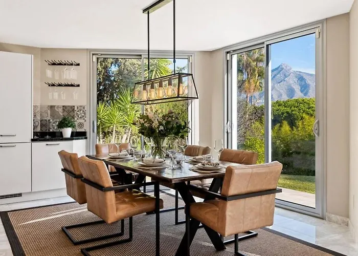 Willa - 3-bedroom With Pool And Mountain View *